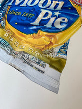 Load image into Gallery viewer, Moon Pie
